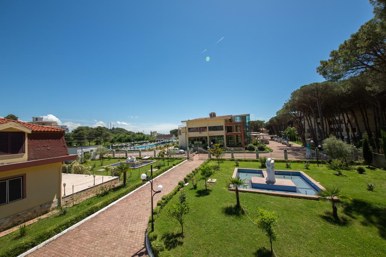 Kolaveri Resort Golem (Tirana)